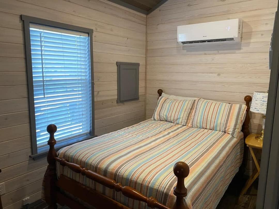 Surf City 2Br Park Home With Waterfront View And Parking ภายนอก รูปภาพ