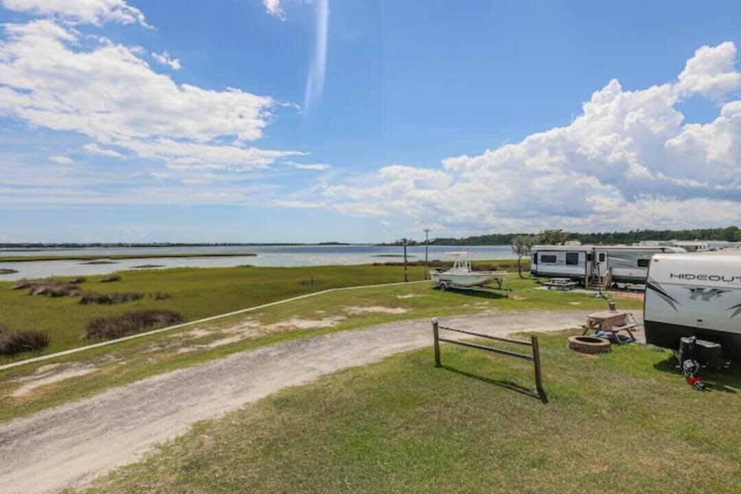 Surf City 2Br Park Home With Waterfront View And Parking ภายนอก รูปภาพ